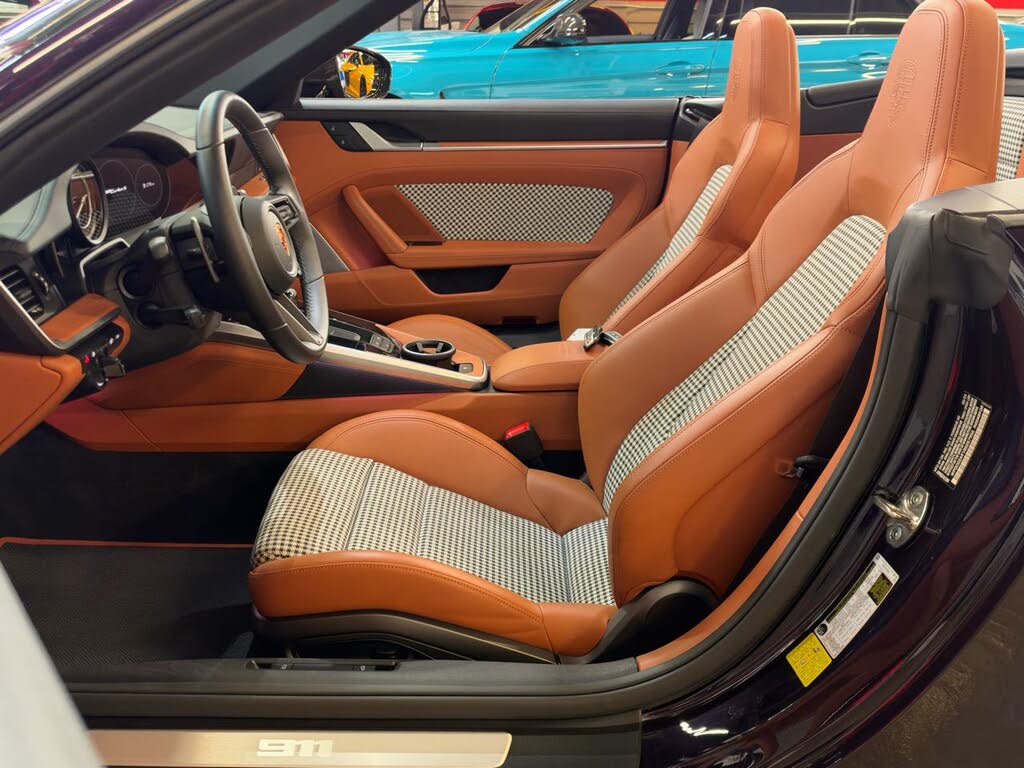 2024 Porsche 911 Turbo S Cabriolet AWD photo 18 of 24
