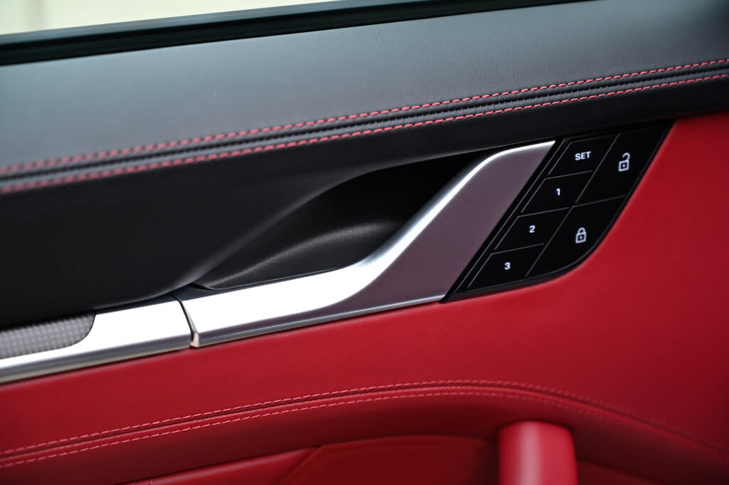 2022 Porsche 911 Turbo Cabriolet AWD photo 23 of 24