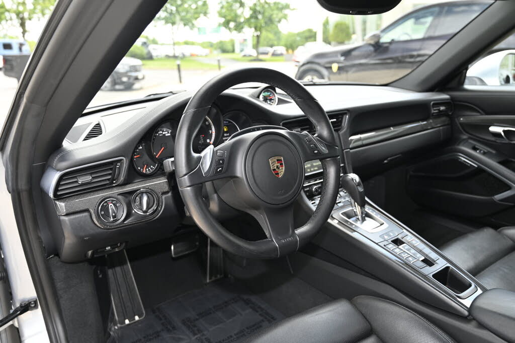 2016 Porsche 911 Turbo S Cabriolet AWD photo 19 of 24