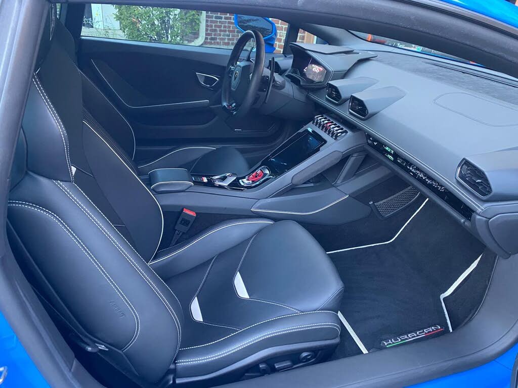 2021 Lamborghini Huracan photo 8