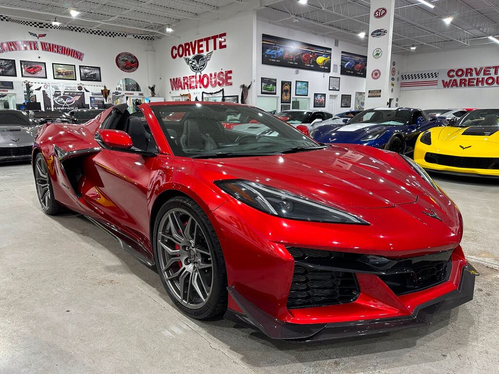 2025 Chevrolet Corvette Z06 1LZ Convertible RWD photo 11