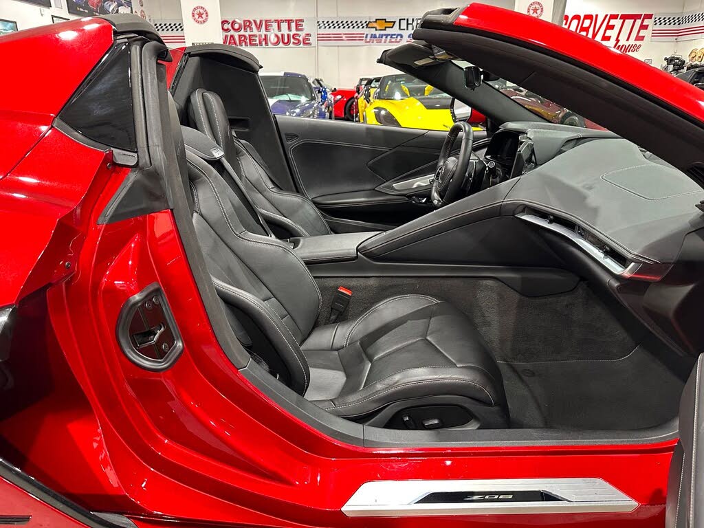 2025 Chevrolet Corvette Z06 1LZ Convertible RWD photo 13