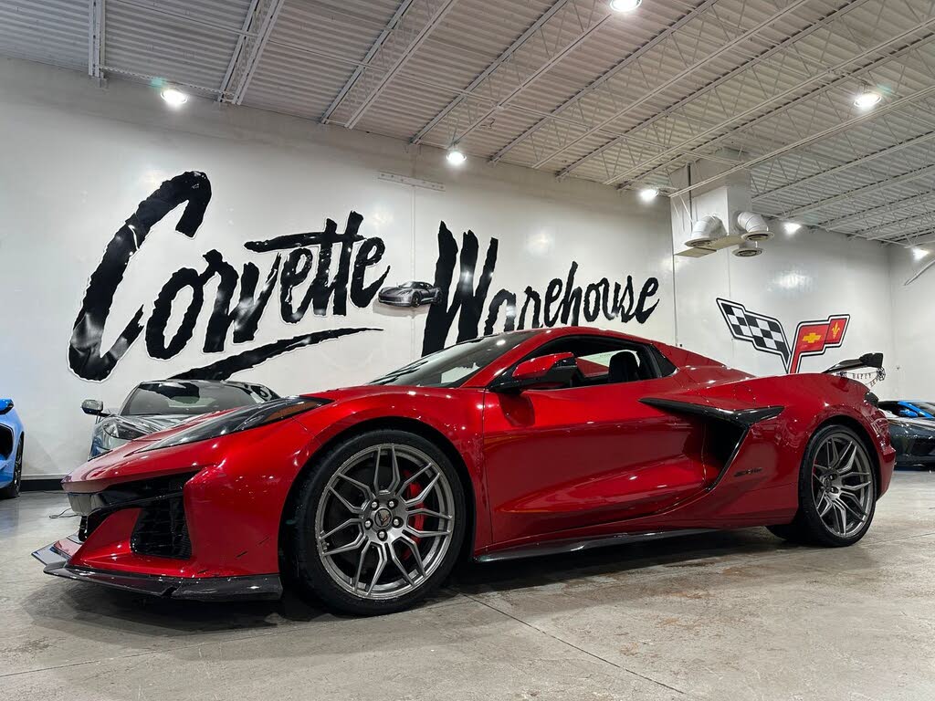 2025 Chevrolet Corvette Z06 1LZ Convertible RWD photo 4