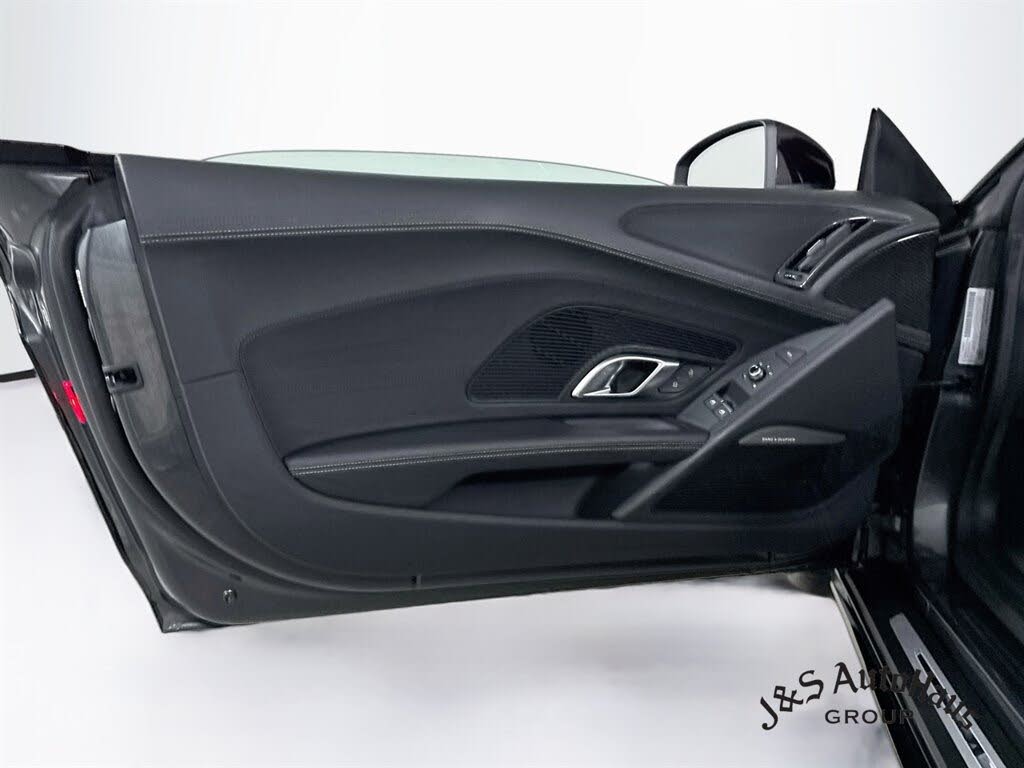 2023 Audi R8 V10 Performance Spyder RWD photo 23 of 24