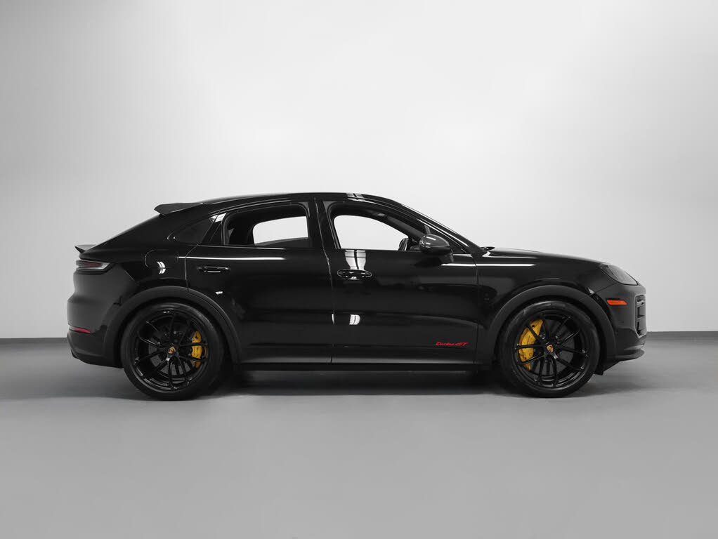 2024 Porsche Cayenne Turbo GT AWD photo 13