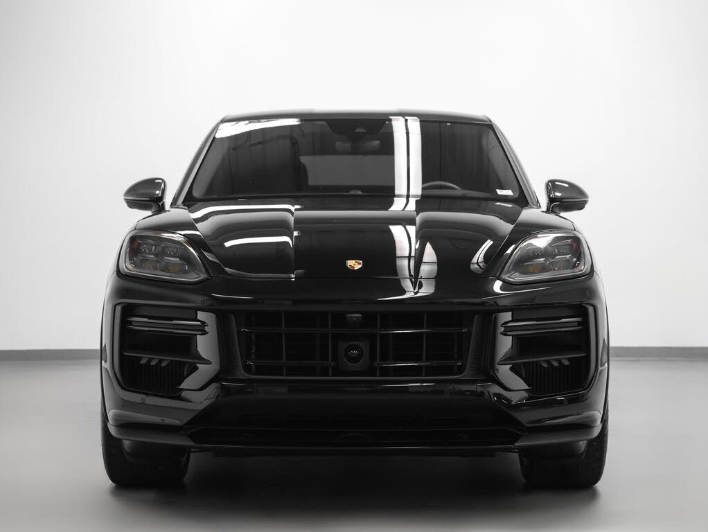 2024 Porsche Cayenne Turbo GT AWD photo 8