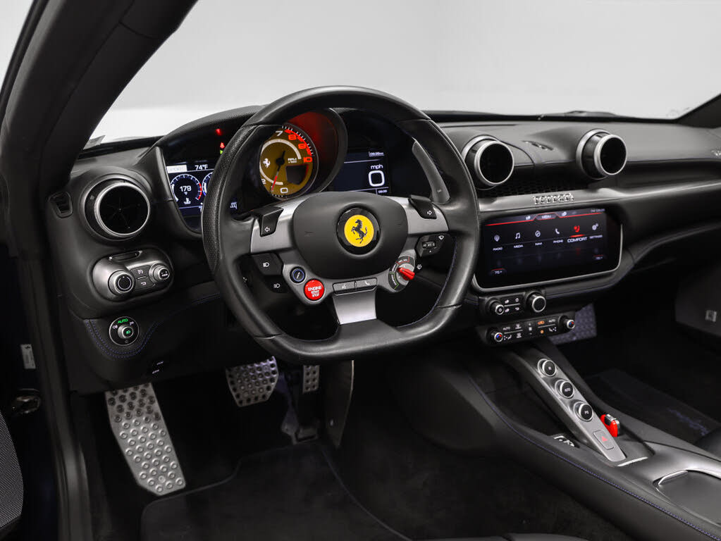 2019 Ferrari Portofino Convertible RWD photo 2