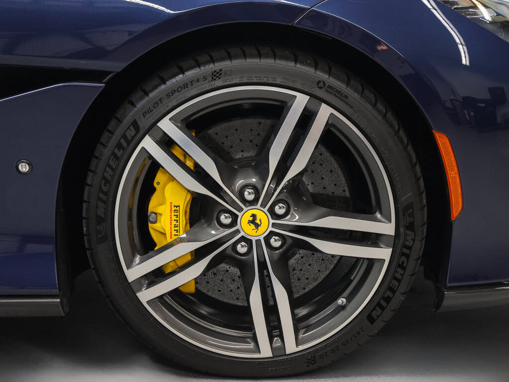 2019 Ferrari Portofino Convertible RWD photo 13