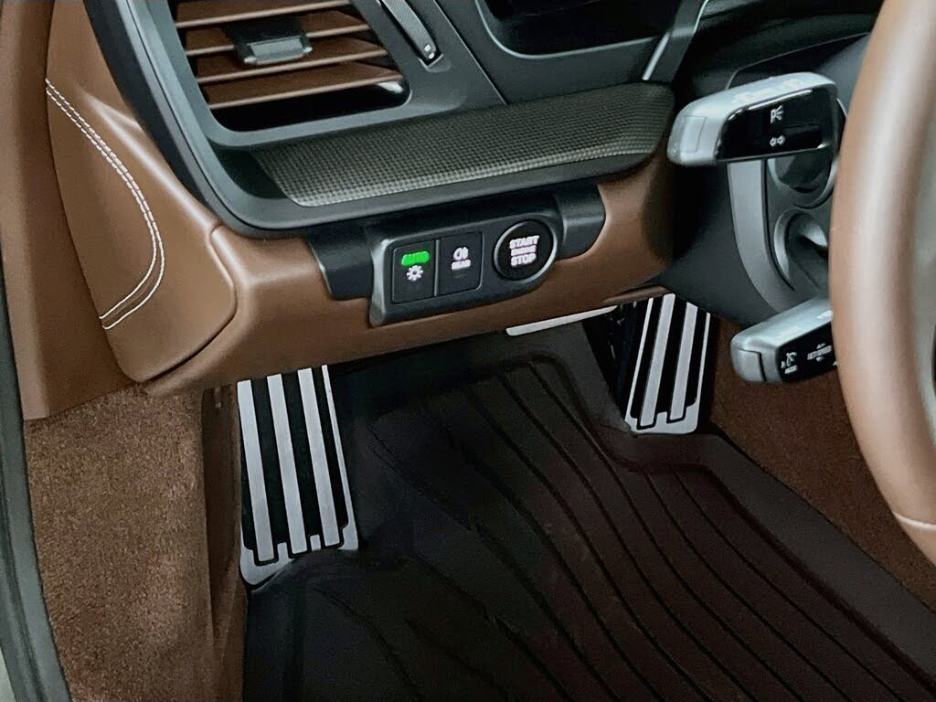 2026 Porsche 911 Turbo S Coupe AWD photo 11 of 24