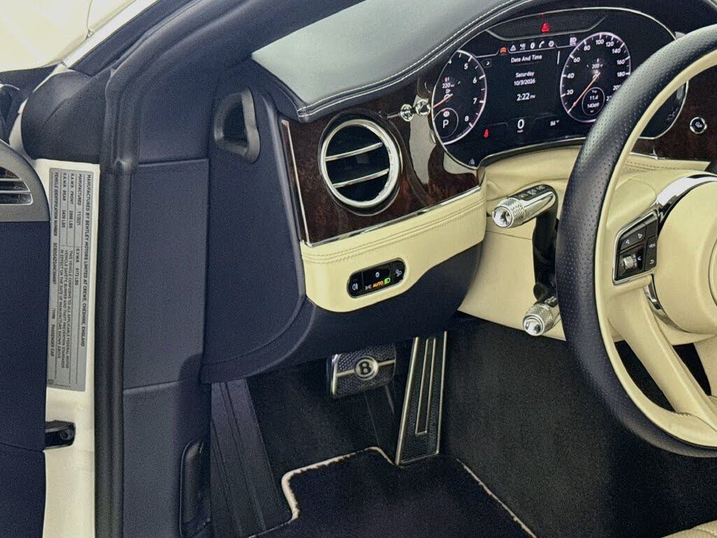 2022 Bentley Continental GTC V8 AWD photo 10