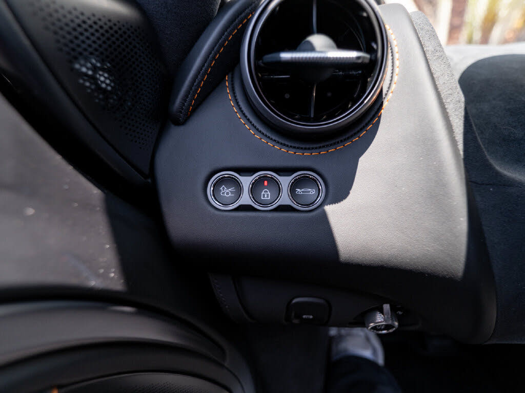 2027 McLaren 750S Spider RWD photo 12
