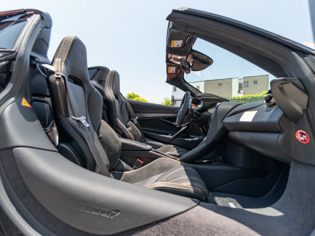 2027 McLaren 750S Spider RWD photo 20