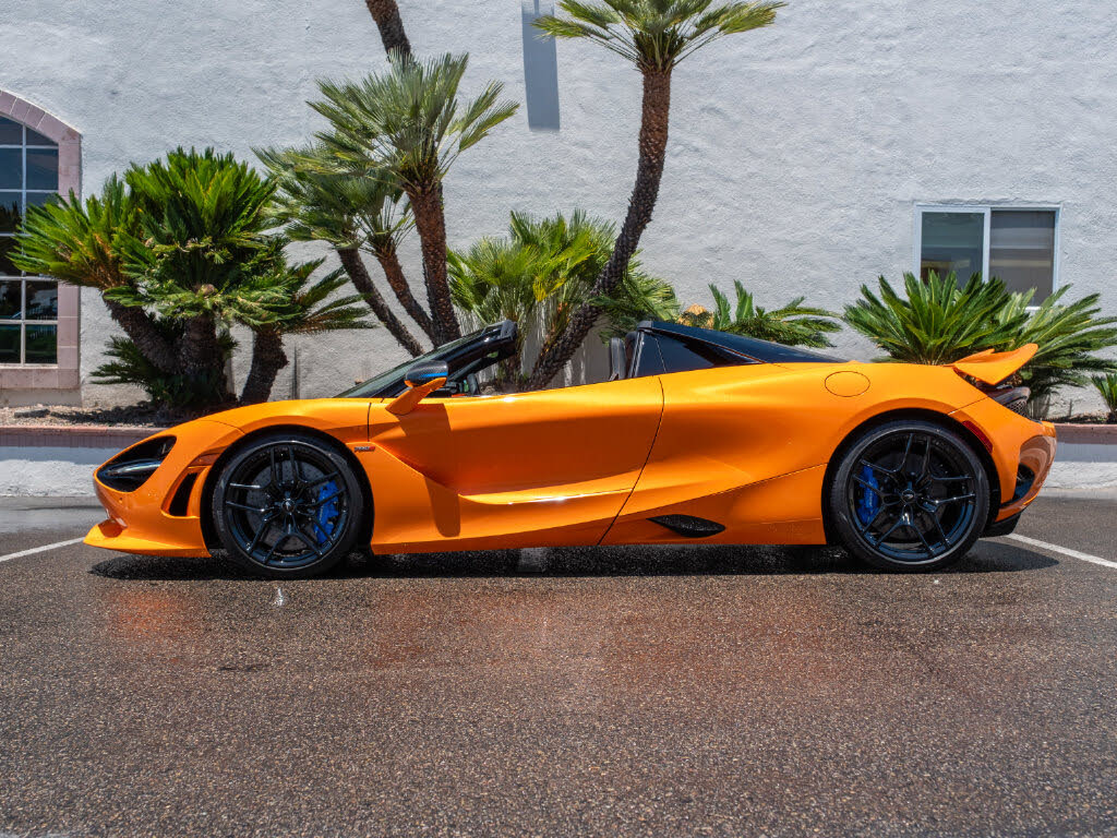 2027 McLaren 750S Spider RWD photo 3