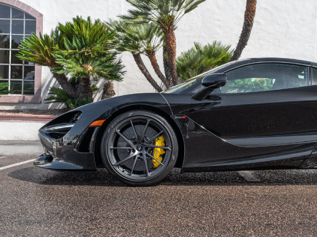 2027 McLaren 750S Coupe RWD photo 20