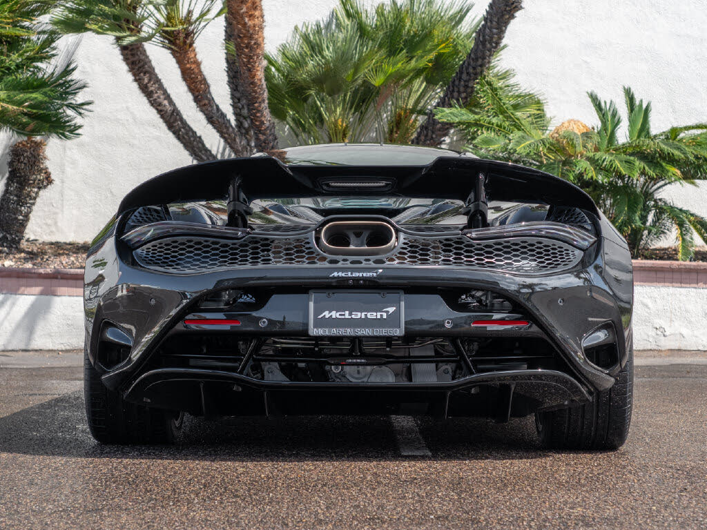 2027 McLaren 750S Coupe RWD photo 5
