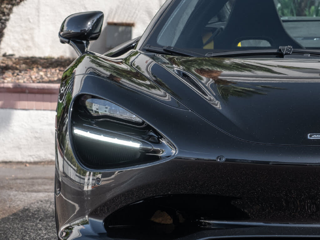 2027 McLaren 750S Coupe RWD photo 6