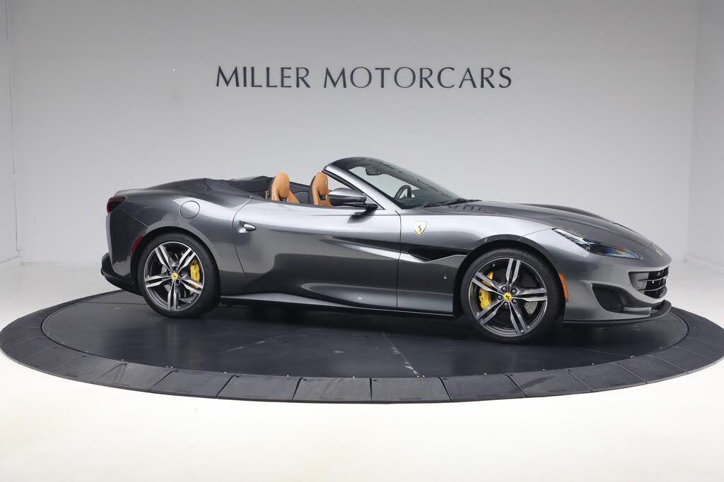2019 Ferrari Portofino Convertible RWD photo 11