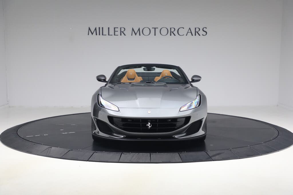 2019 Ferrari Portofino Convertible RWD photo 13