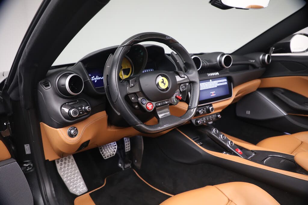 2019 Ferrari Portofino Convertible RWD photo 14