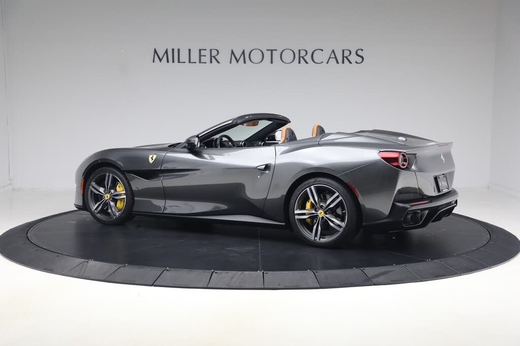 2019 Ferrari Portofino Convertible RWD photo 5