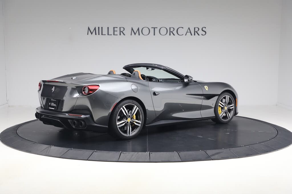 2019 Ferrari Portofino Convertible RWD photo 9