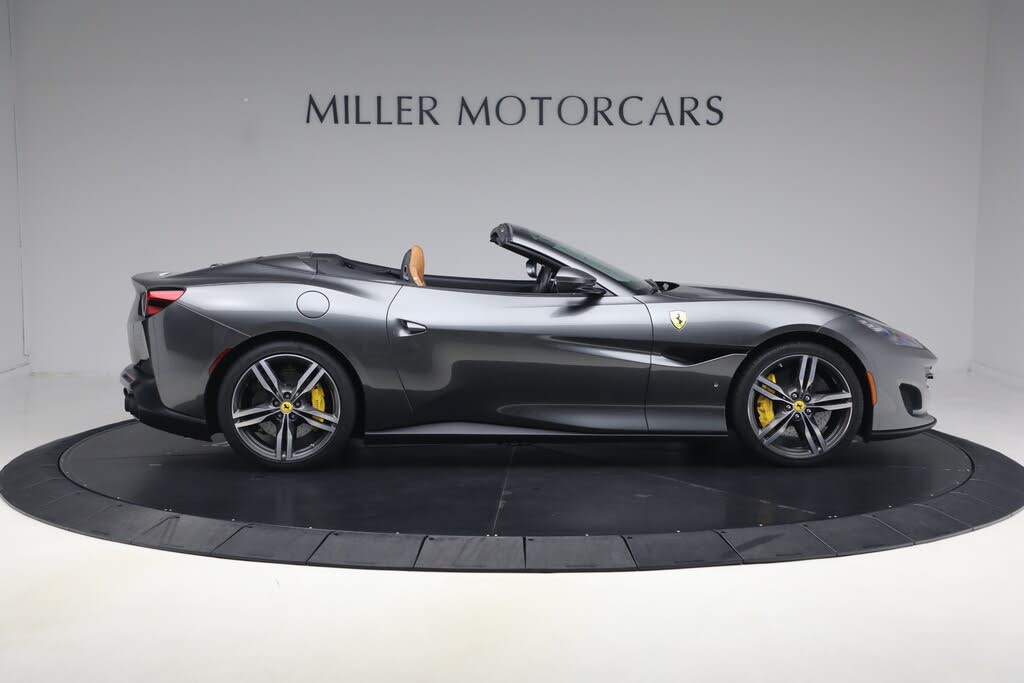 2019 Ferrari Portofino Convertible RWD photo 10