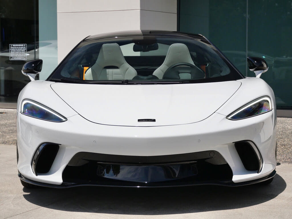2027 McLaren GTS RWD photo 2