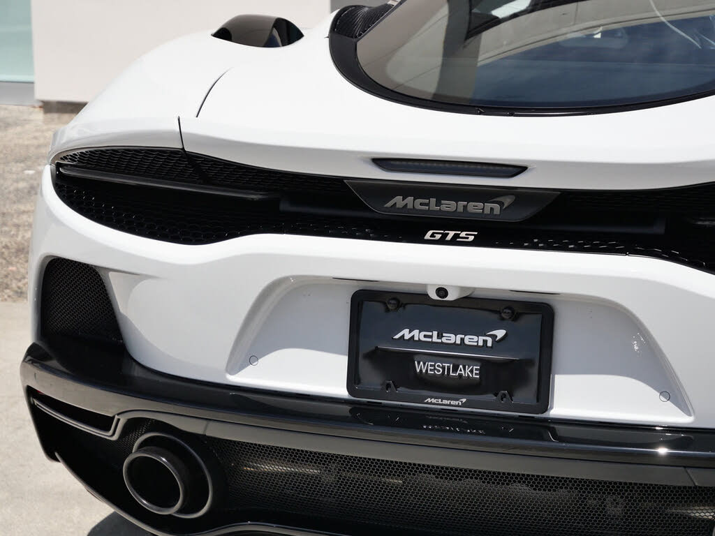2027 McLaren GTS RWD photo 13
