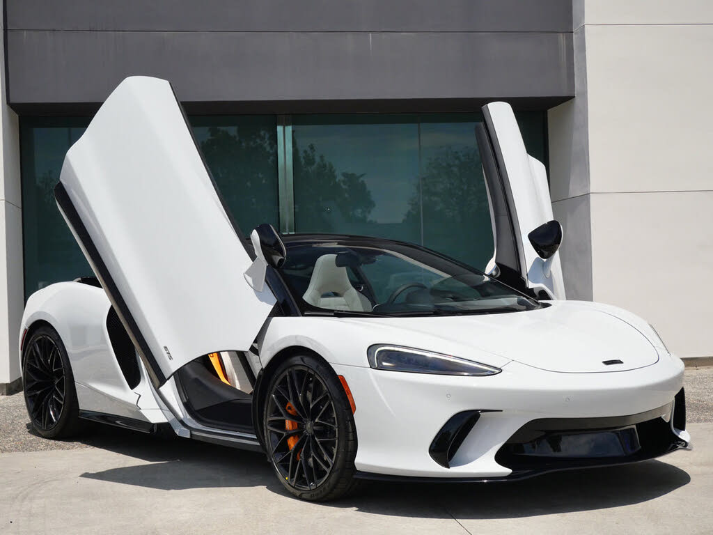 2027 McLaren GTS RWD photo 16