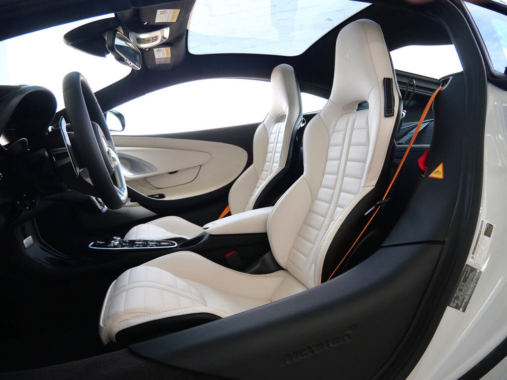 2027 McLaren GTS RWD photo 20