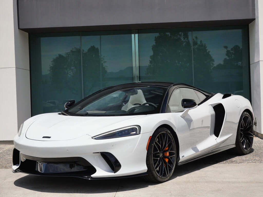 2027 McLaren GTS RWD photo 6