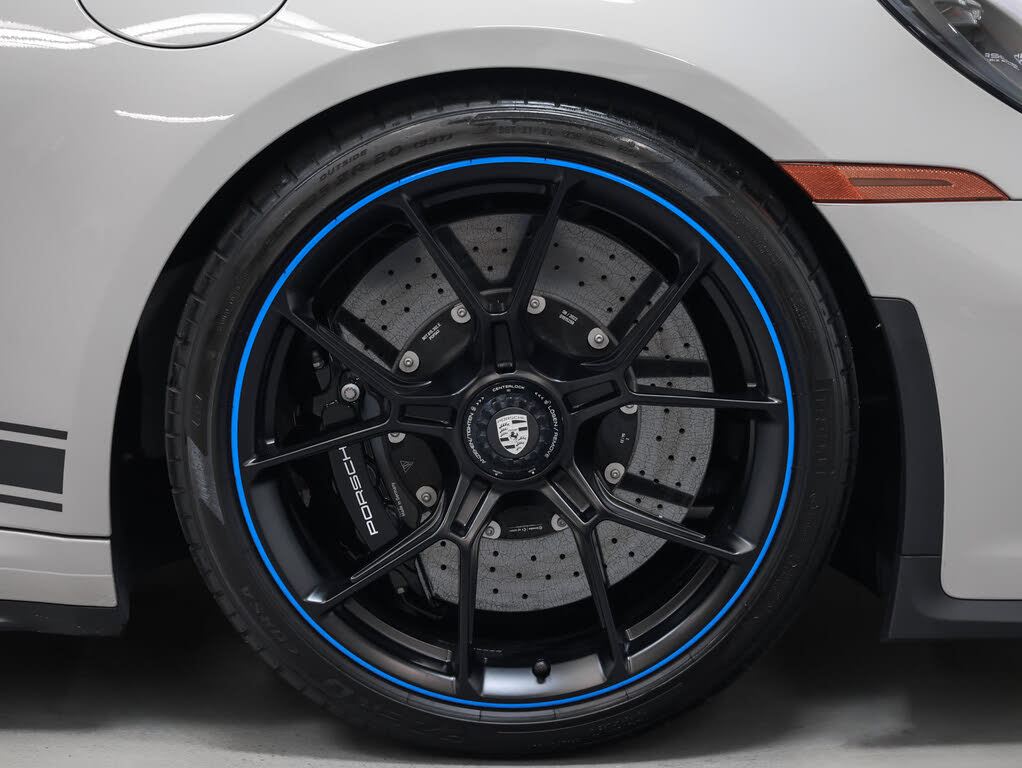 2022 Porsche 911 GT3 Coupe RWD photo 16