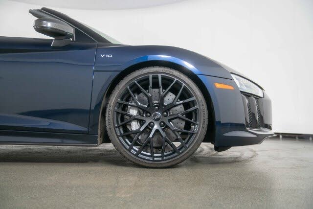 2018 Audi R8 quattro V10 Plus Spyder AWD photo 11 of 24