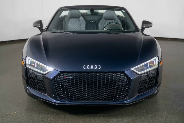 2018 Audi R8 quattro V10 Plus Spyder AWD photo 3 of 24