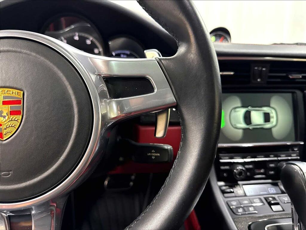 2016 Porsche 911 Turbo S Coupe AWD photo 22 of 24
