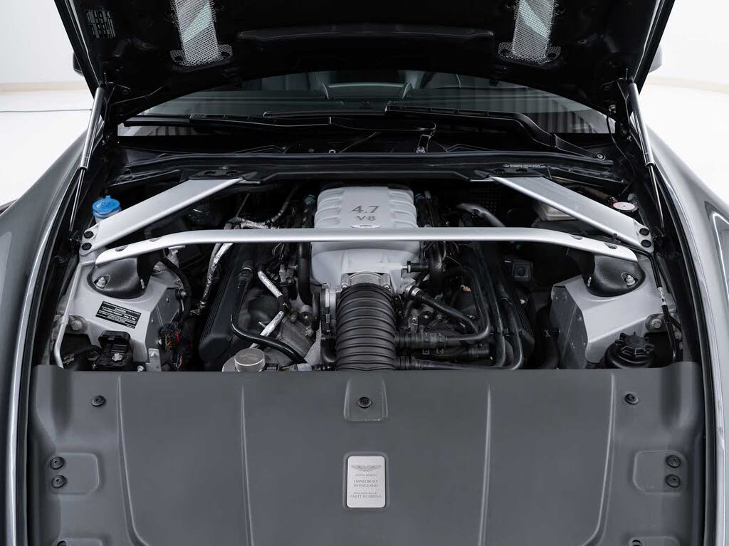 2014 Aston Martin V8 Vantage Coupe RWD photo 11