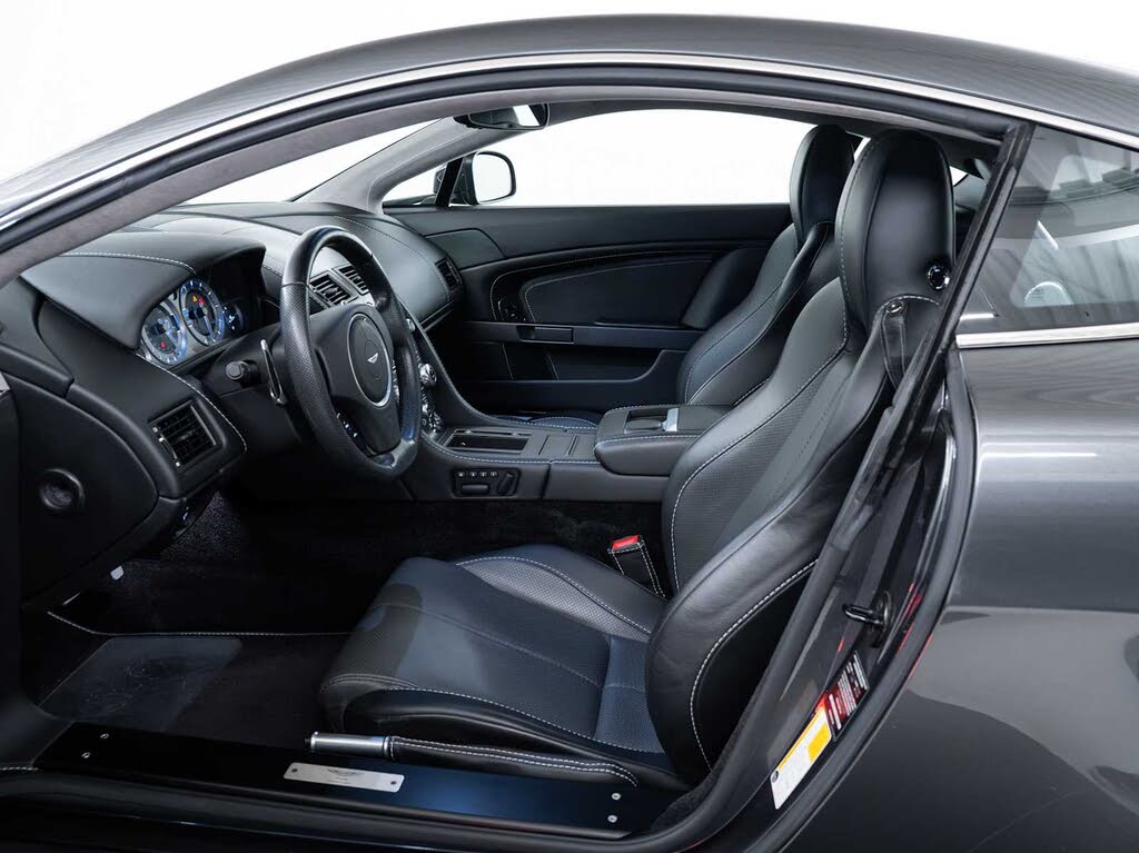 2014 Aston Martin V8 Vantage Coupe RWD photo 13