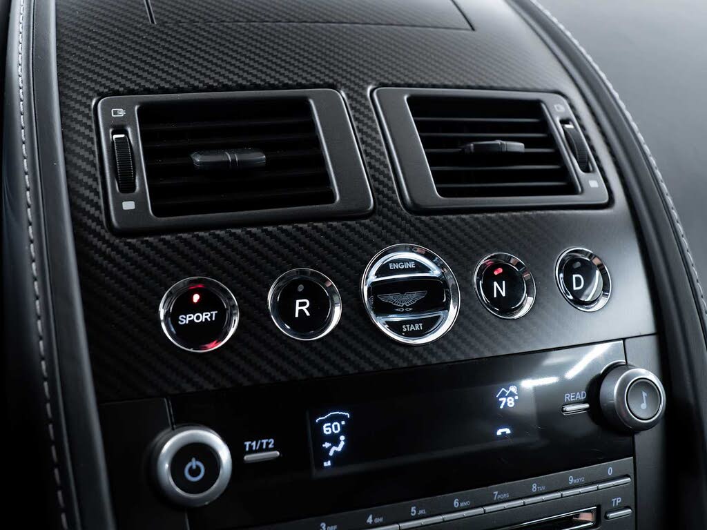 2014 Aston Martin V8 Vantage Coupe RWD photo 18