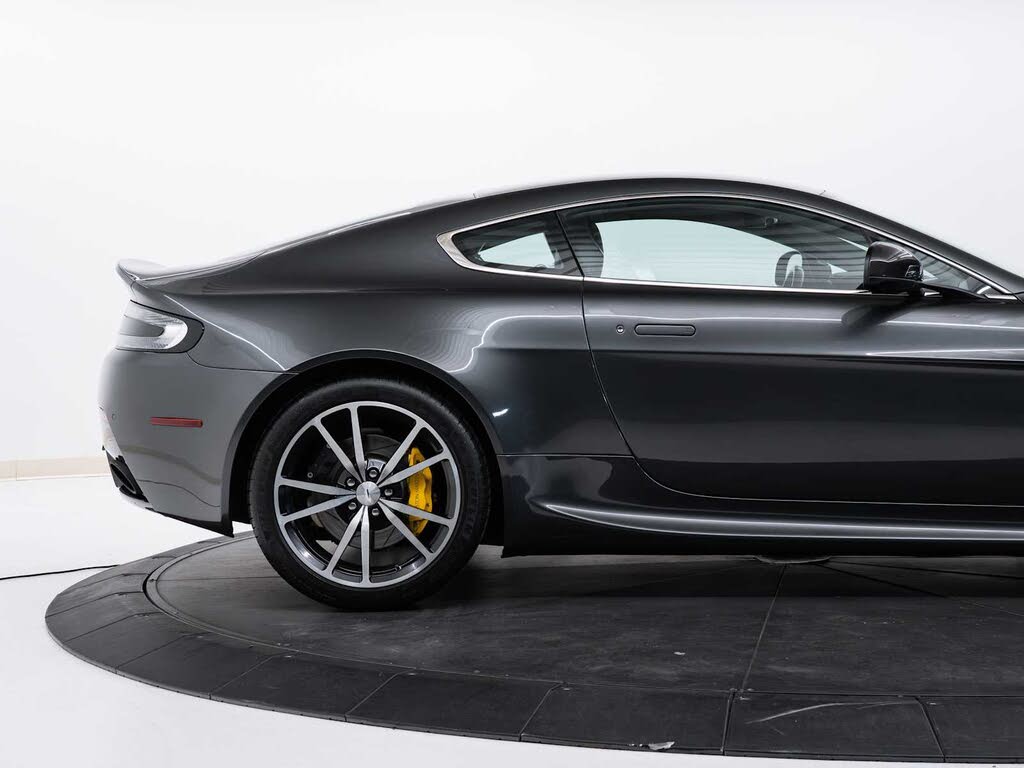 2014 Aston Martin V8 Vantage Coupe RWD photo 9