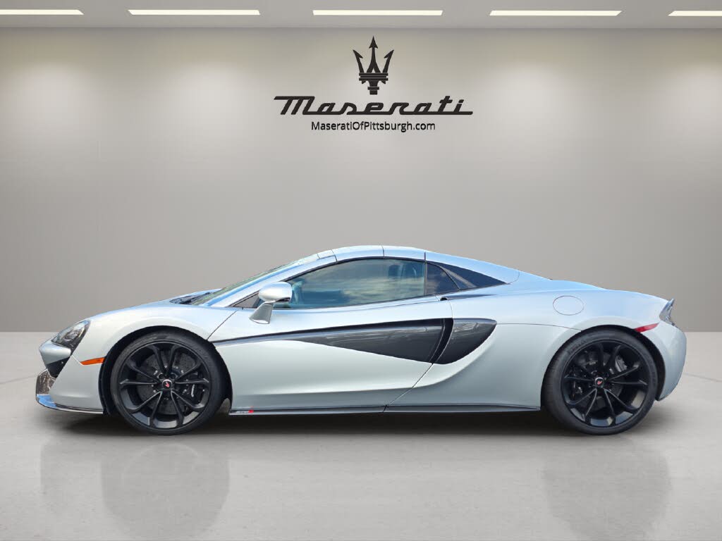 2018 McLaren 570S Spider RWD photo 2
