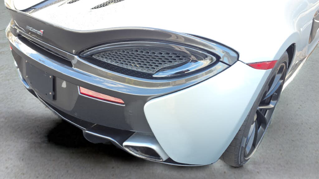 2018 McLaren 570S Spider RWD photo 11