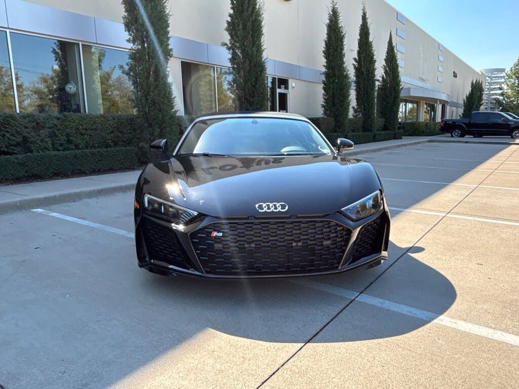 2023 Audi R8 V10 Performance Spyder RWD photo 3 of 8