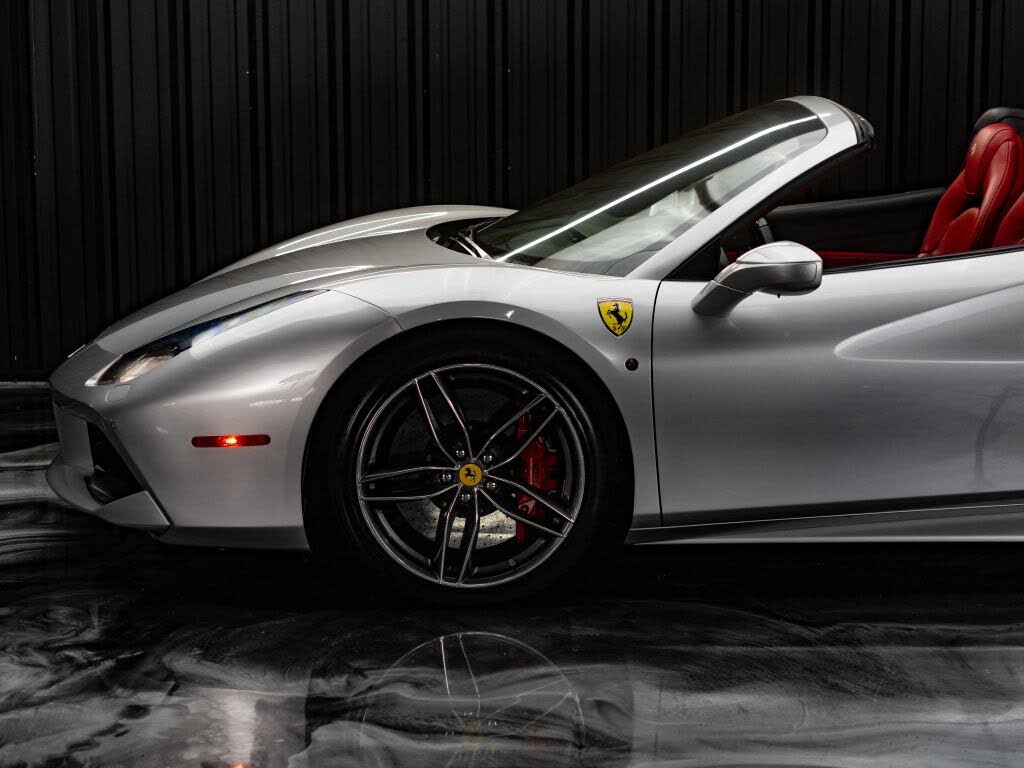 2017 Ferrari 488 Spider RWD photo 2
