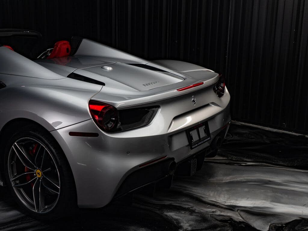 2017 Ferrari 488 Spider RWD photo 14