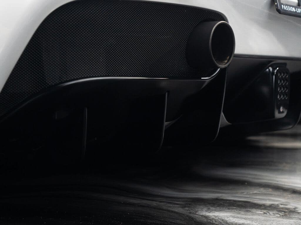 2017 Ferrari 488 Spider RWD photo 18