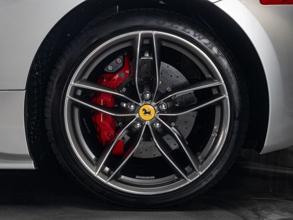 2017 Ferrari 488 Spider RWD photo 24