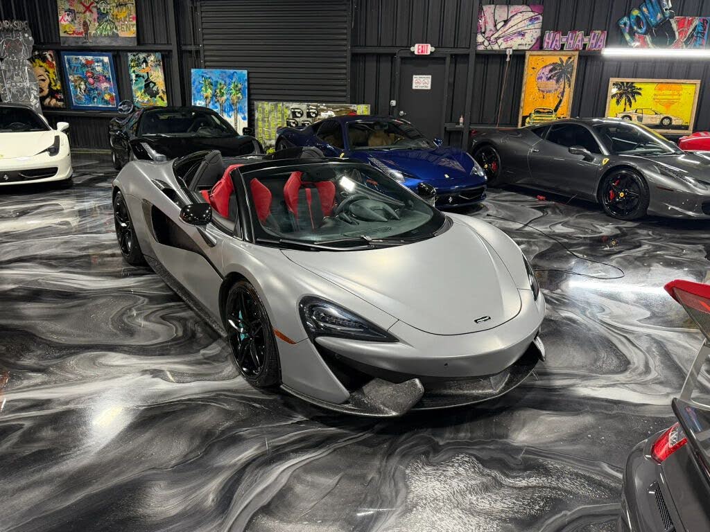 2020 McLaren 570S Spider RWD photo 2