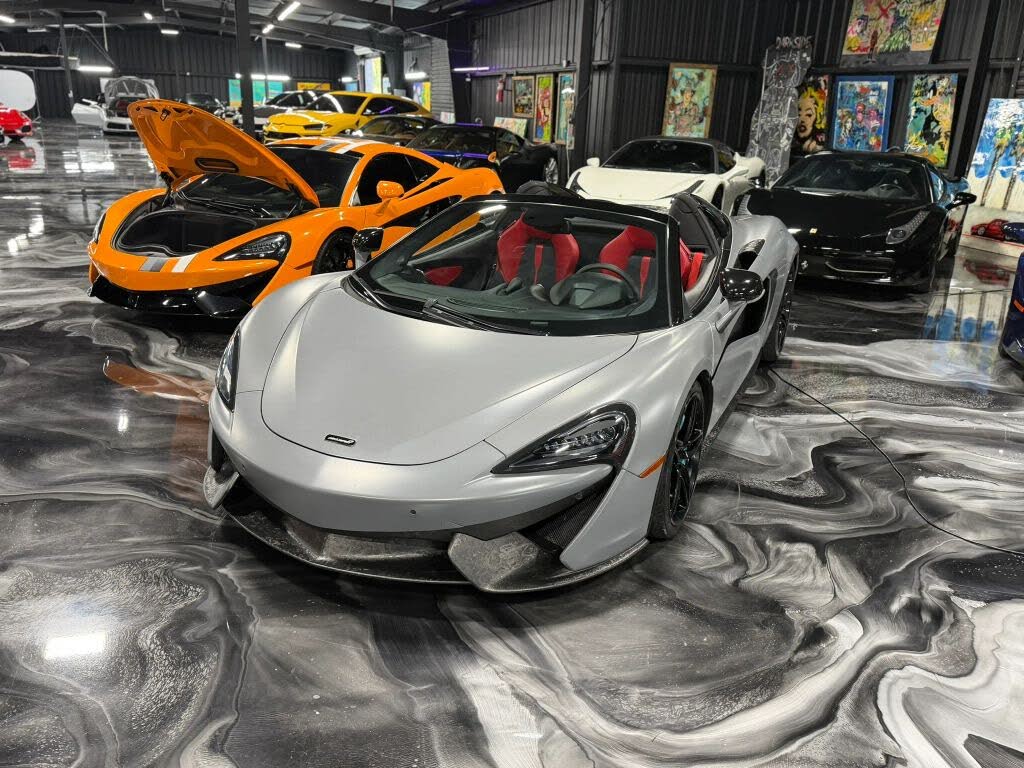 2020 McLaren 570S Spider RWD photo 3