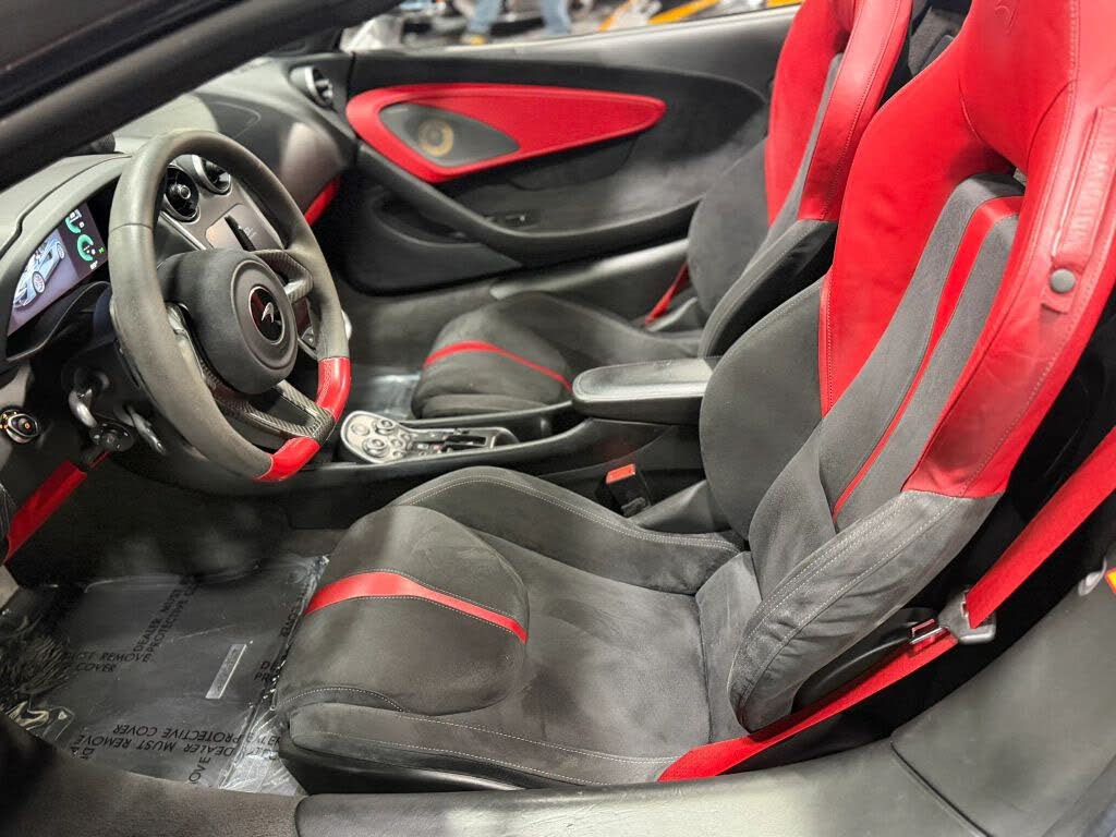 2020 McLaren 570S Spider RWD photo 10