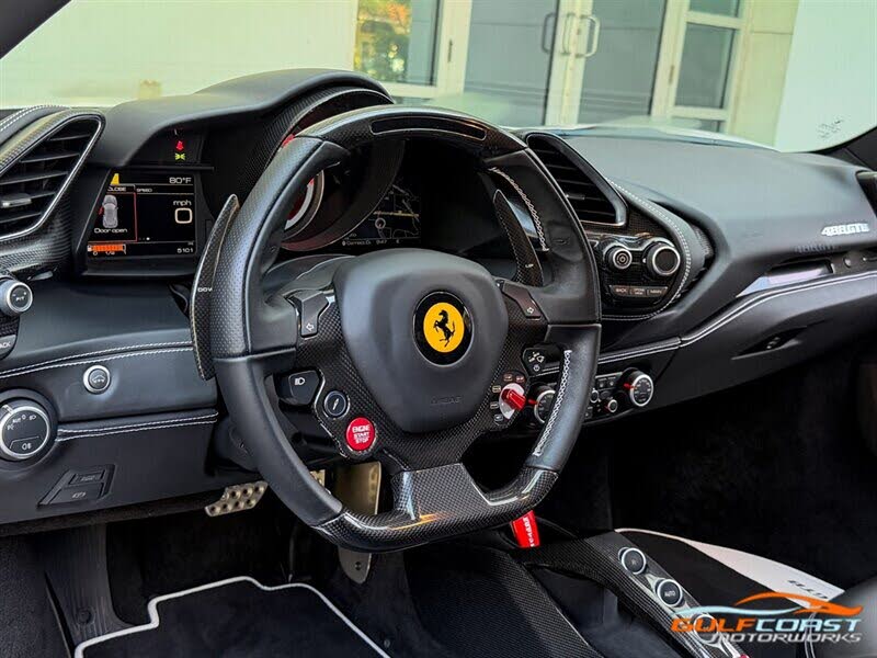 2017 Ferrari 488 GTB Coupe RWD photo 12